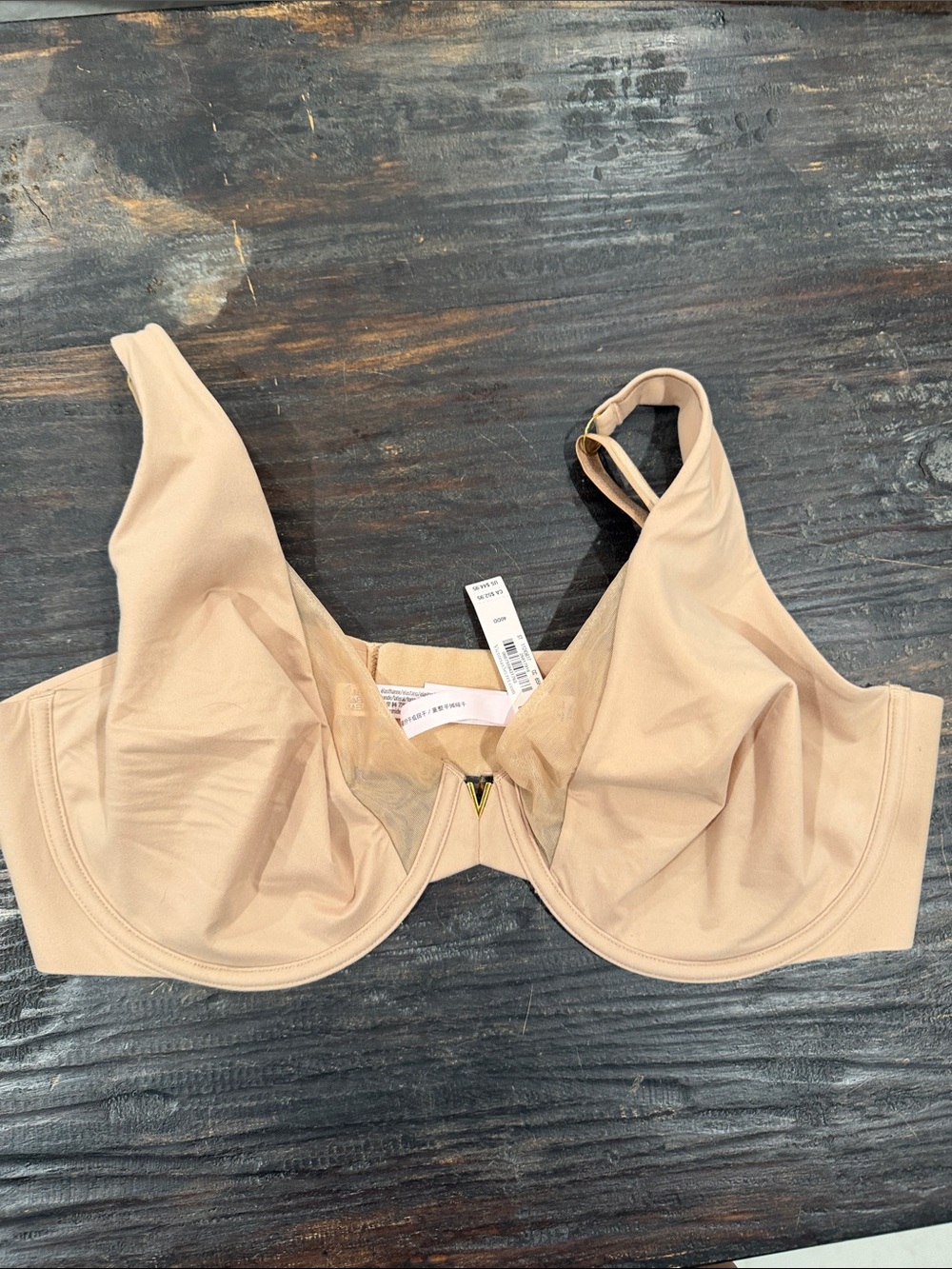 Victoria's Secret Beige Underwire Full-Coverage Bra size 40DD